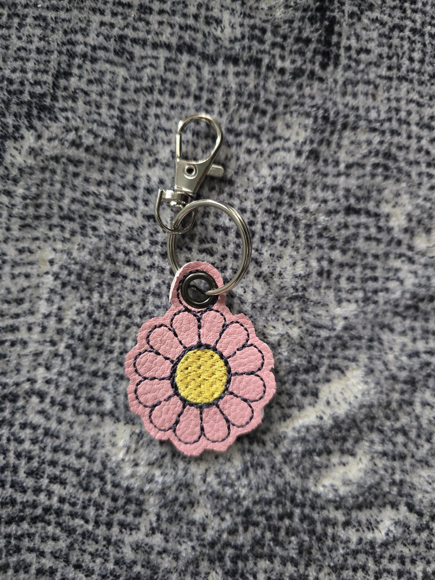 Daisy keyring / keychain