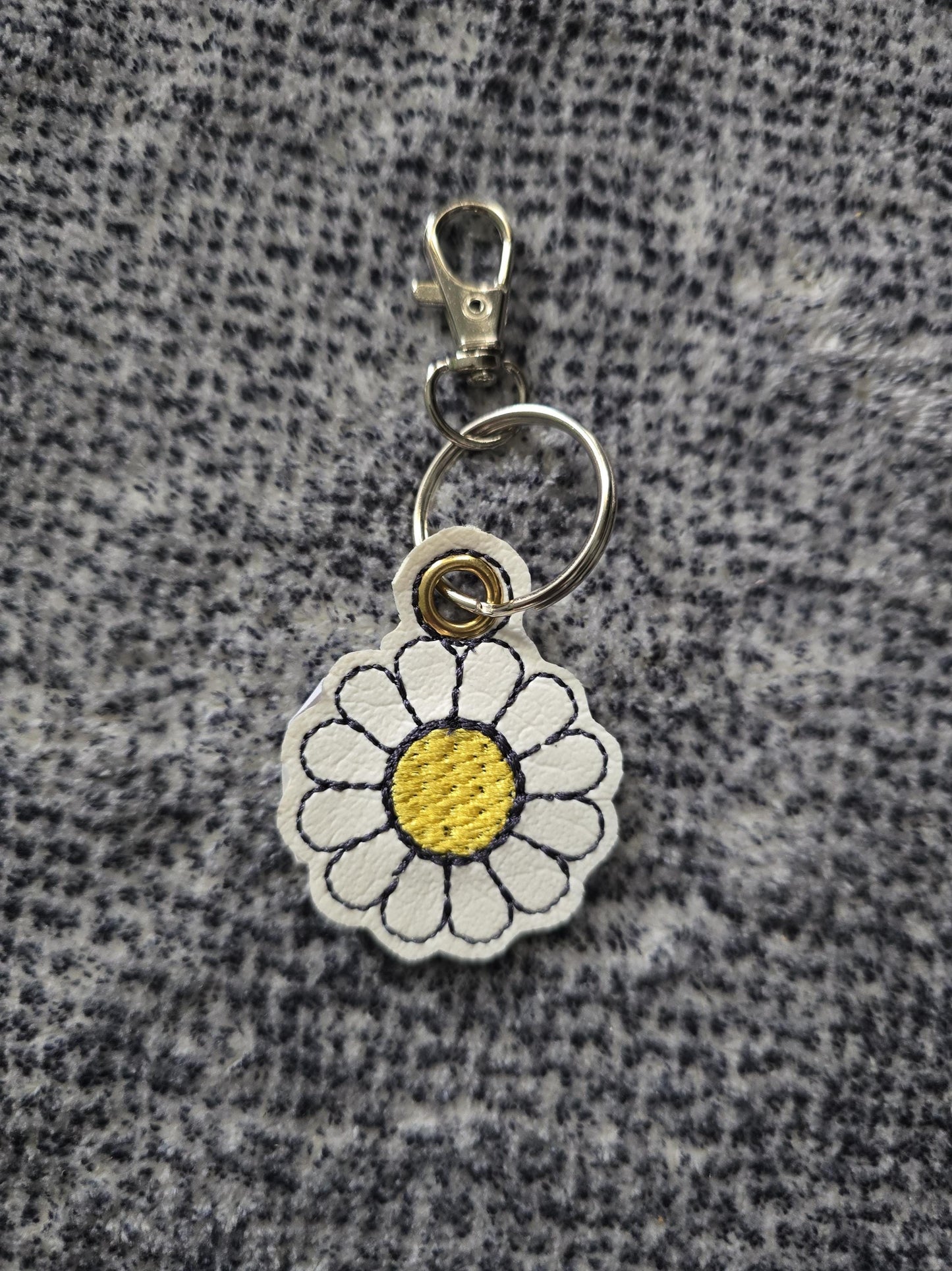 Daisy keyring / keychain