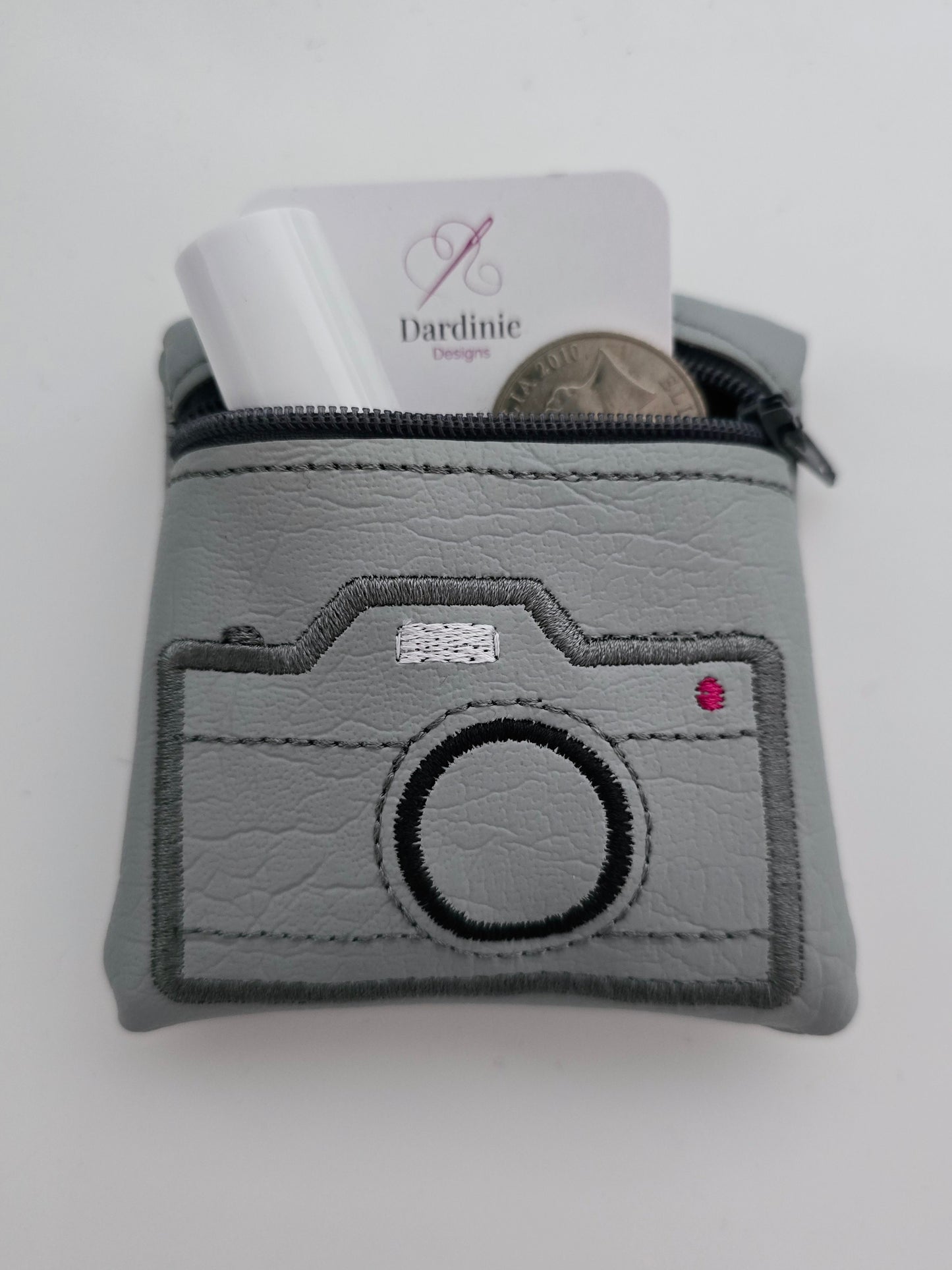 Camera Lovers Gift Bundle – Embroidered Earrings & Vinyl Coin Purse