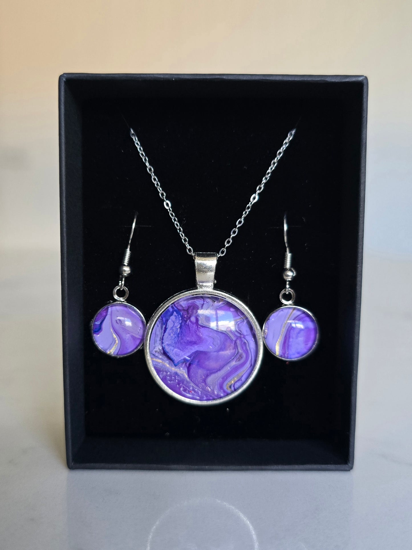 Recycled Paint Pour Jewellery Set – One of a Kind Stainless Steel Necklace & Earrings