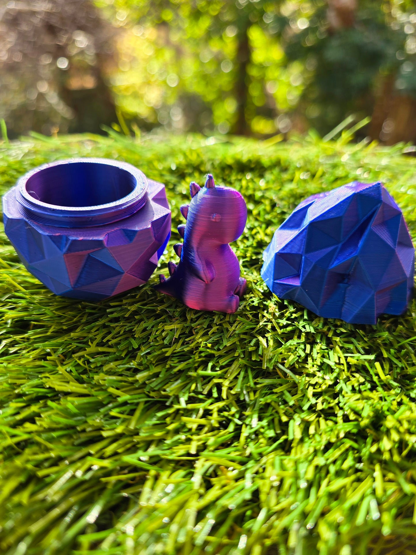 3D Printed Dino Egg with Tiny Dinosaur Inside