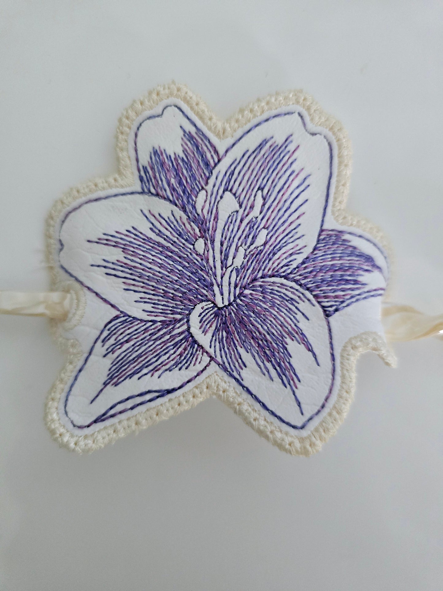 Embroidered Lily Flower Hair Bun Cover - White Vinyl with Smooth Hair Chopstick/Pin