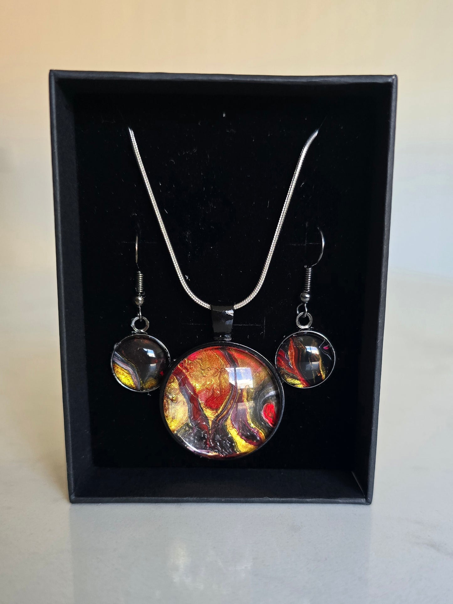 Recycled Paint Pour Jewellery Set – One of a Kind Stainless Steel Necklace & Earrings