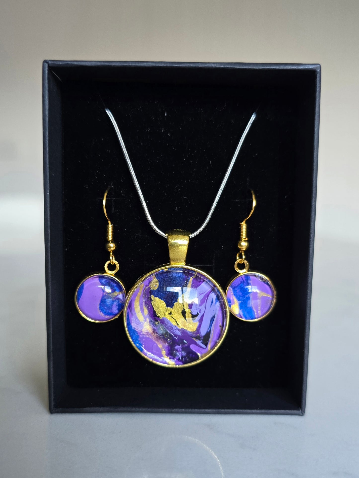 Recycled Paint Pour Jewellery Set – One of a Kind Stainless Steel Necklace & Earrings - Gold