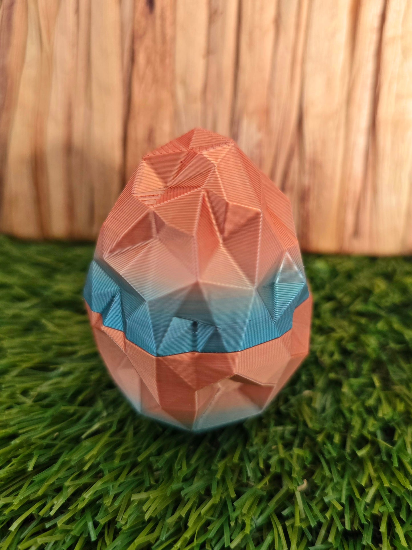 3D Printed Dino Egg with Tiny Dinosaur Inside – Easter Egg Alternative
