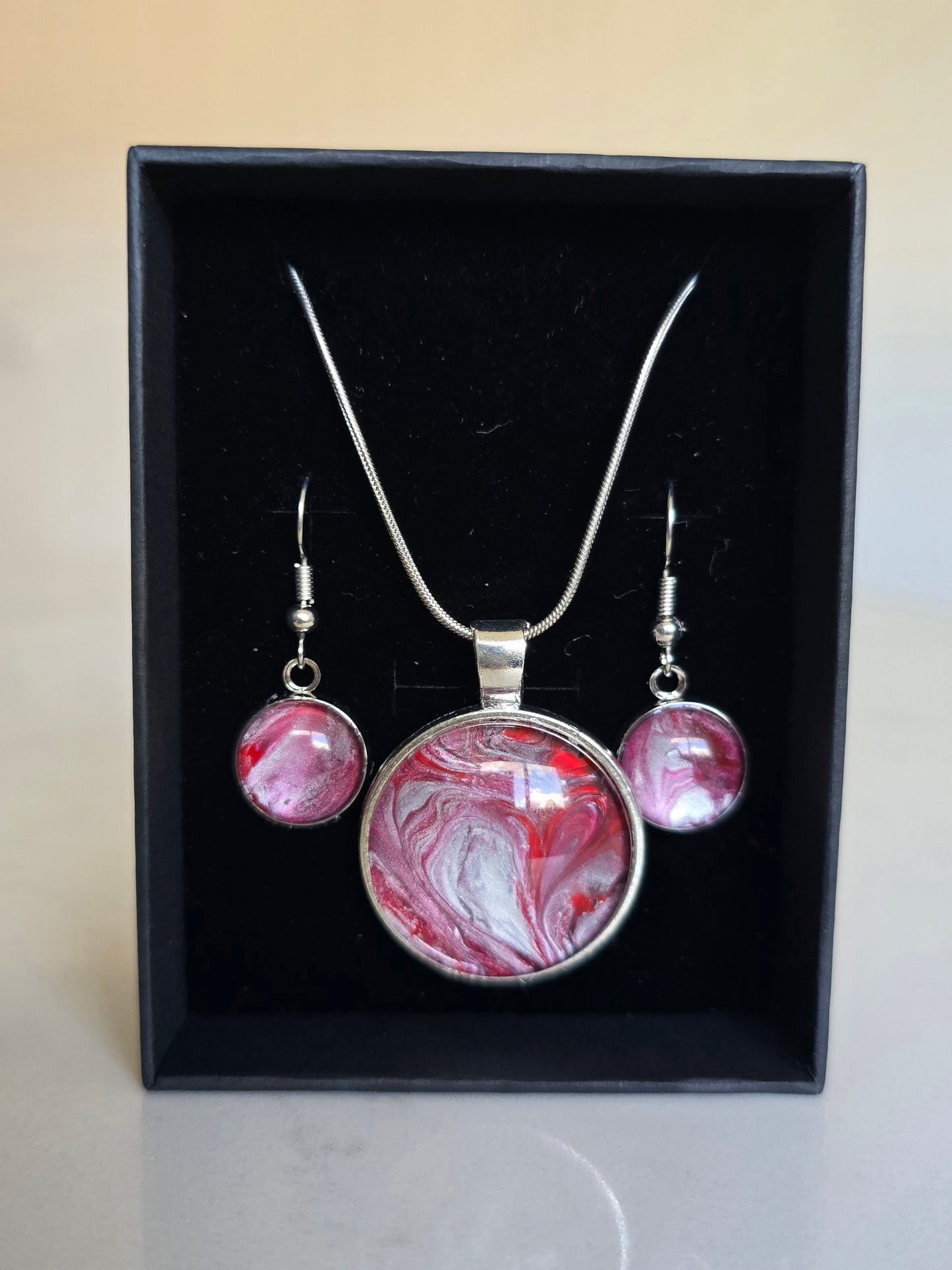 Recycled Paint Pour Jewellery Set – One of a Kind Stainless Steel Necklace & Earrings