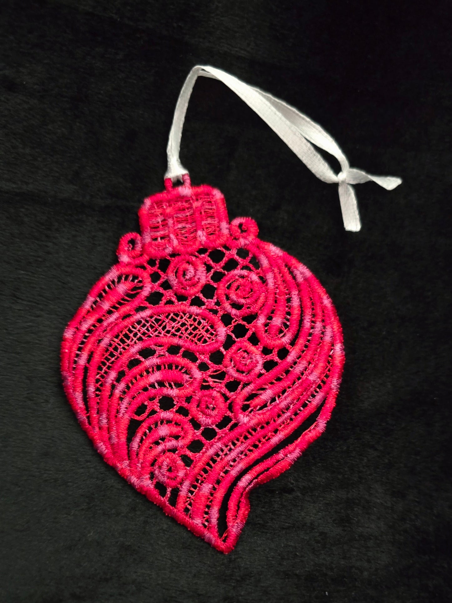 Bauble Lace Christmas ornament with satin ribbon