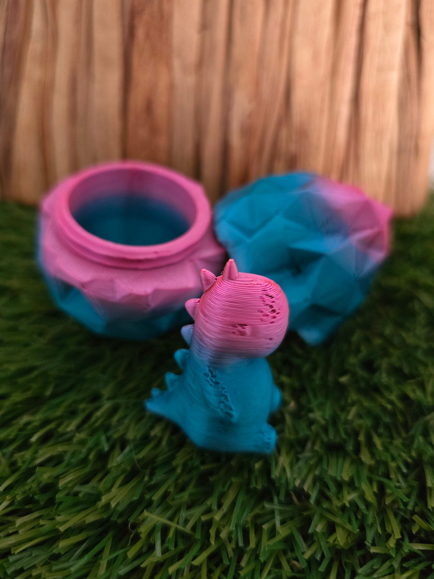 3D Printed Dino Egg with Tiny Dinosaur Inside – Easter Egg Alternative - imperfect print