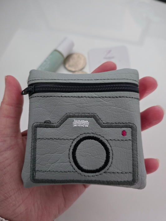 Camera Lovers Gift Bundle – Embroidered Earrings & Vinyl Coin Purse