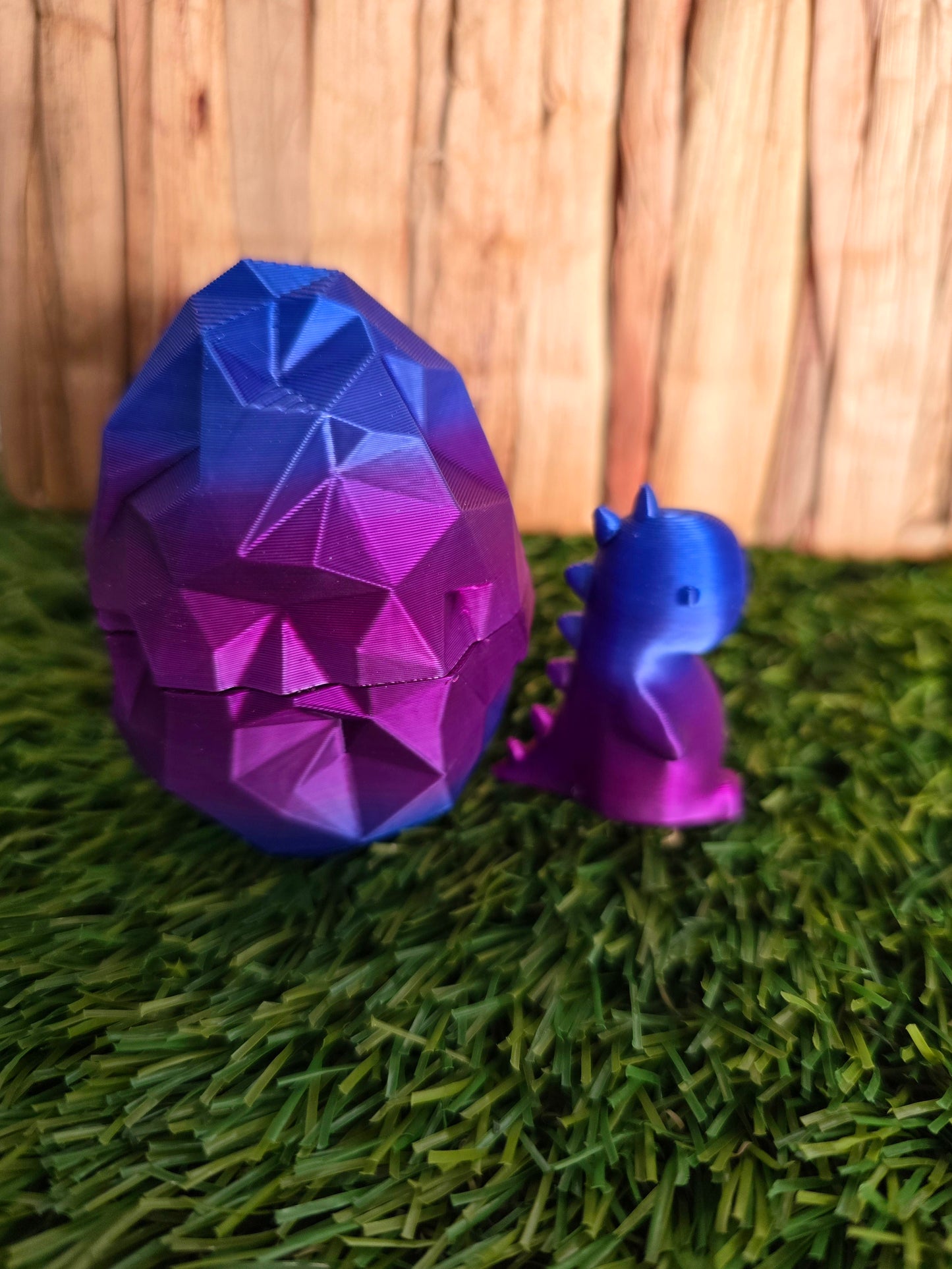 3D Printed Dino Egg with Tiny Dinosaur Inside